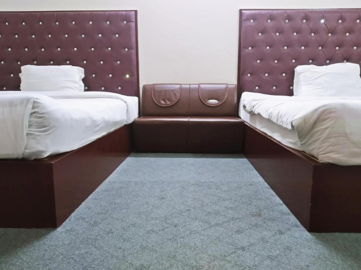 Hotel Blue Bird ธากา ภายนอก รูปภาพ
