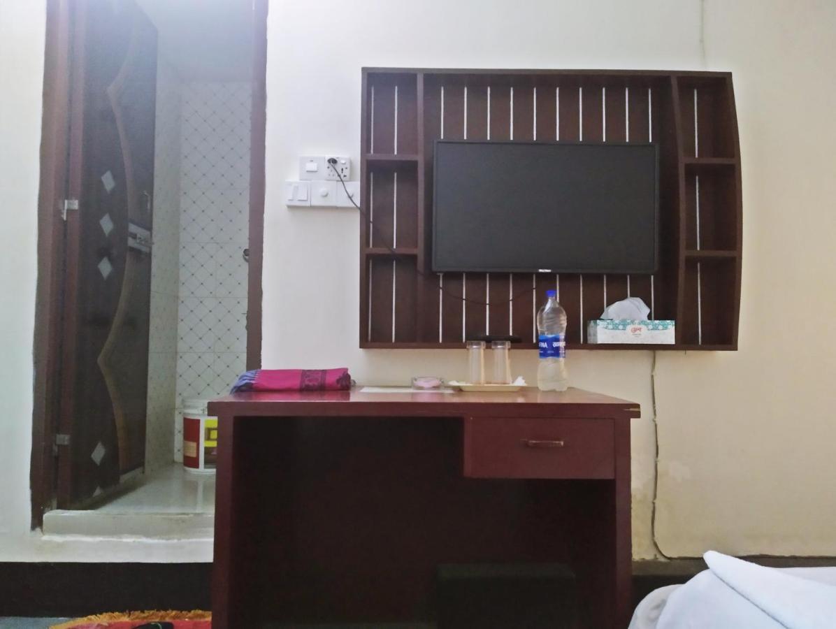 Hotel Blue Bird ธากา ภายนอก รูปภาพ
