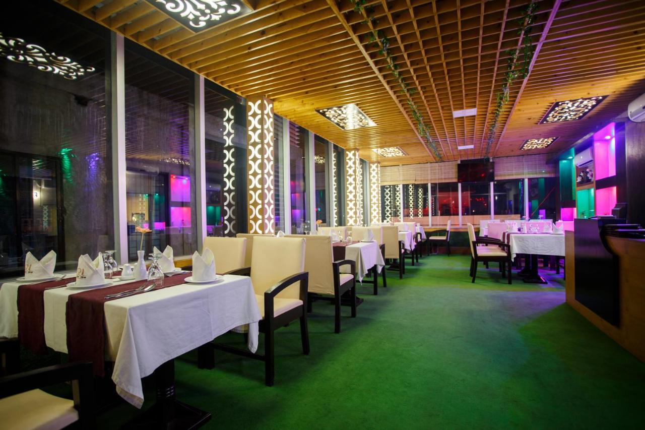 Hotel Blue Bird ธากา ภายนอก รูปภาพ