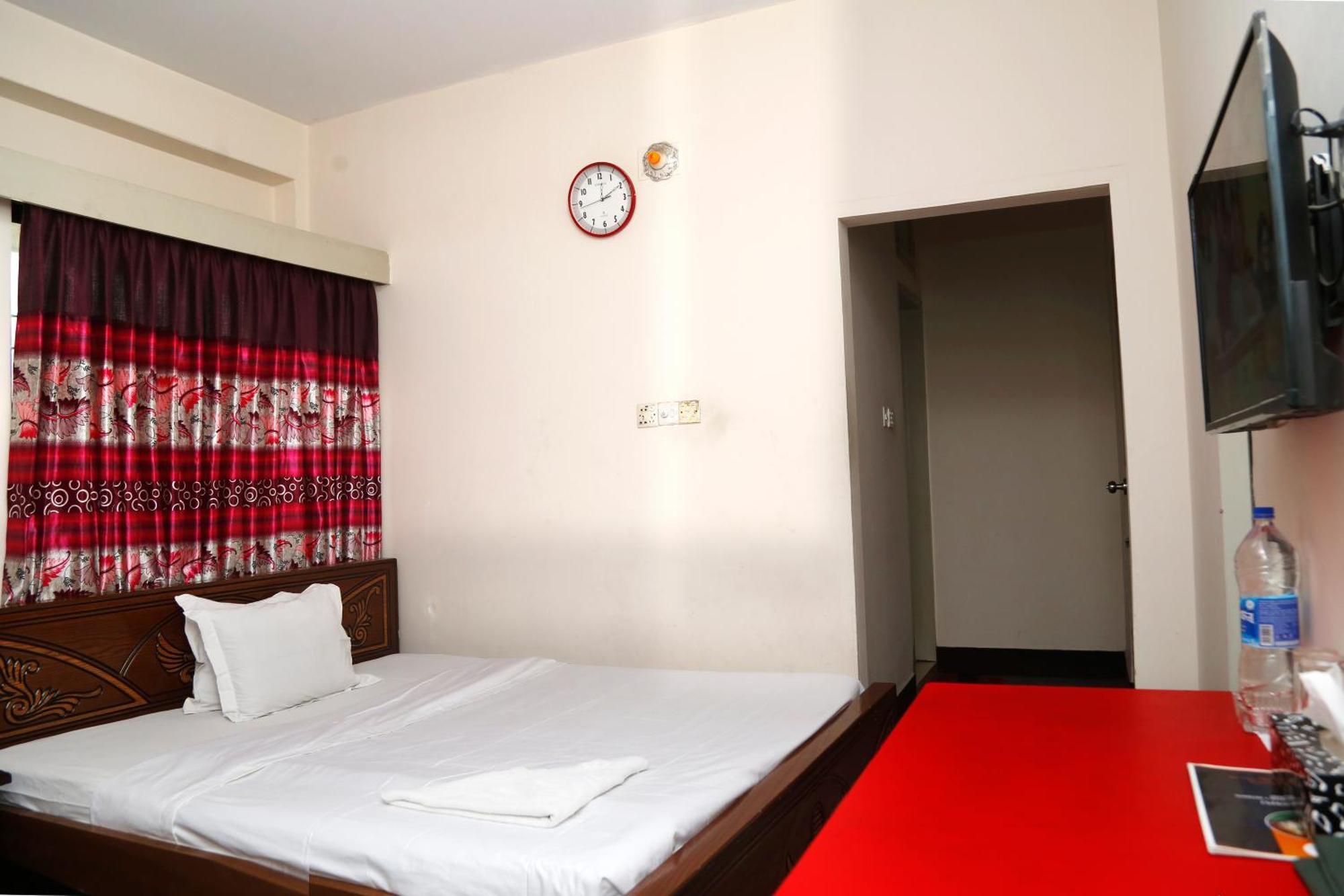 Hotel Blue Bird ธากา ภายนอก รูปภาพ