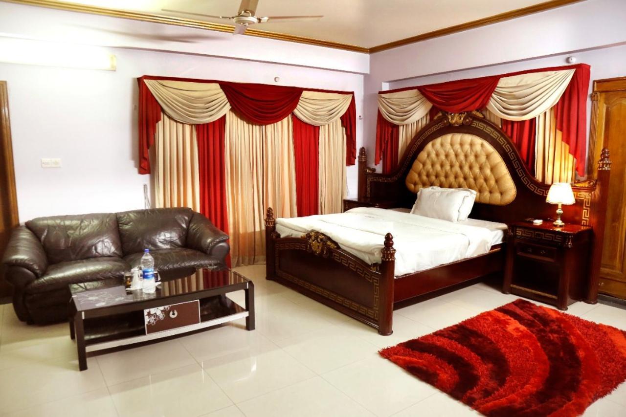 Hotel Blue Bird ธากา ภายนอก รูปภาพ